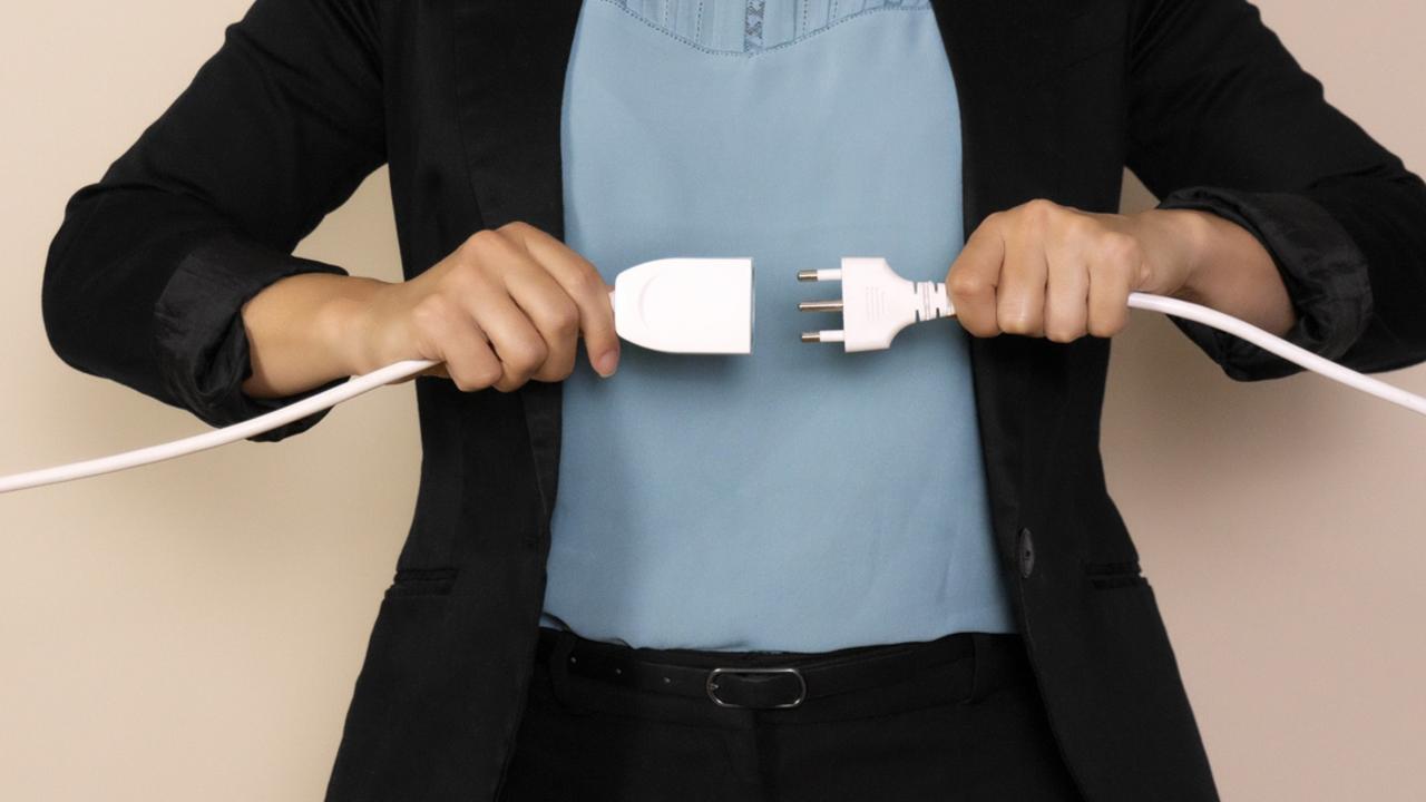 How to disconnect jumper cables