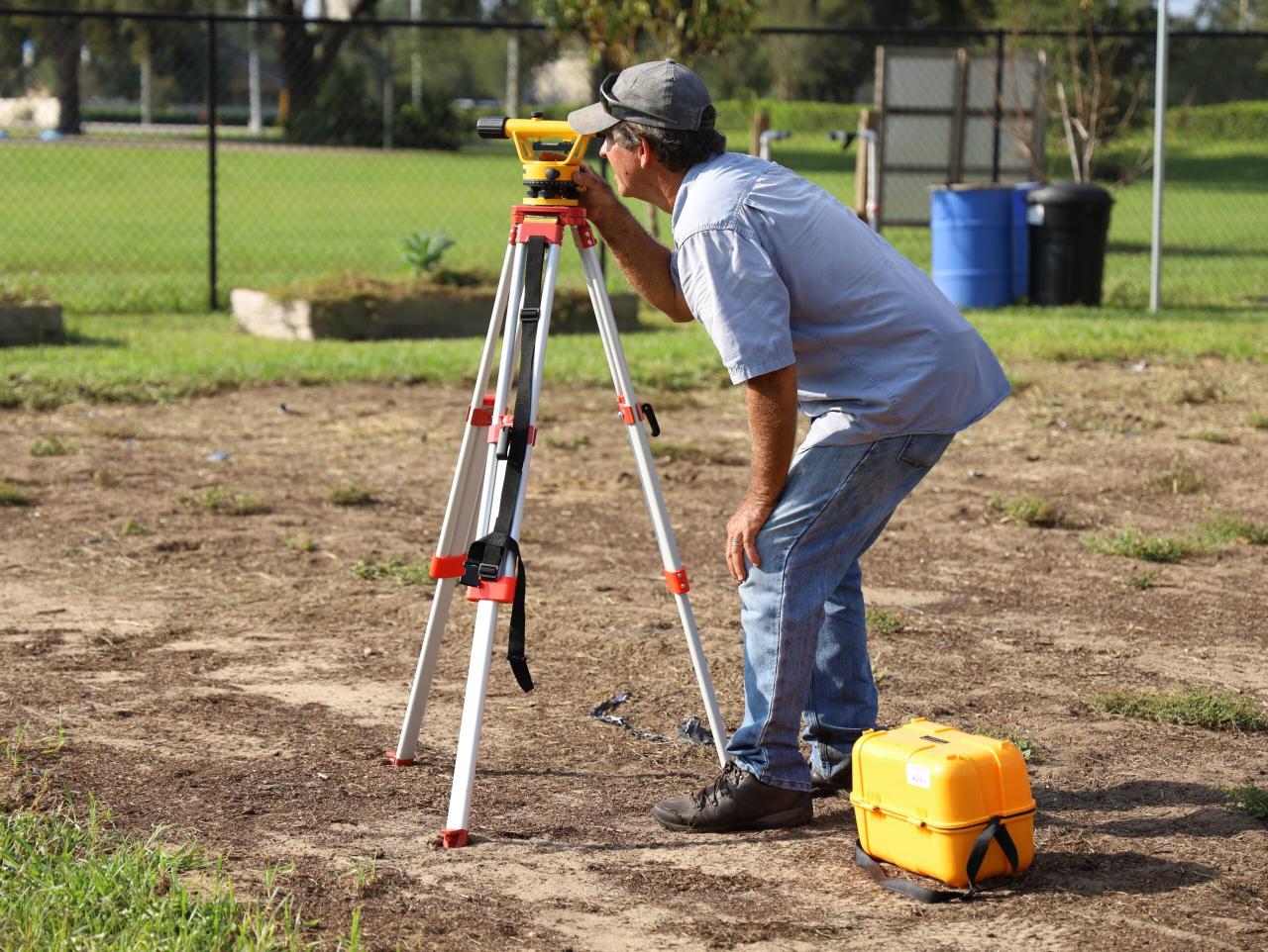 How to become a surveyor